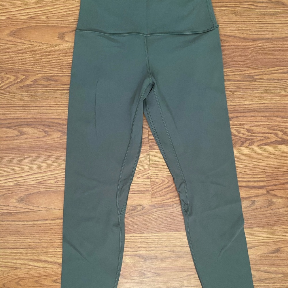 Green lululemon aligns 25”